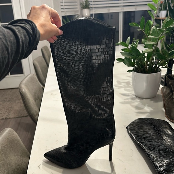 Schutz Maryana pointed toe, faux crocodile, boot in Black - Picture 3 of 5